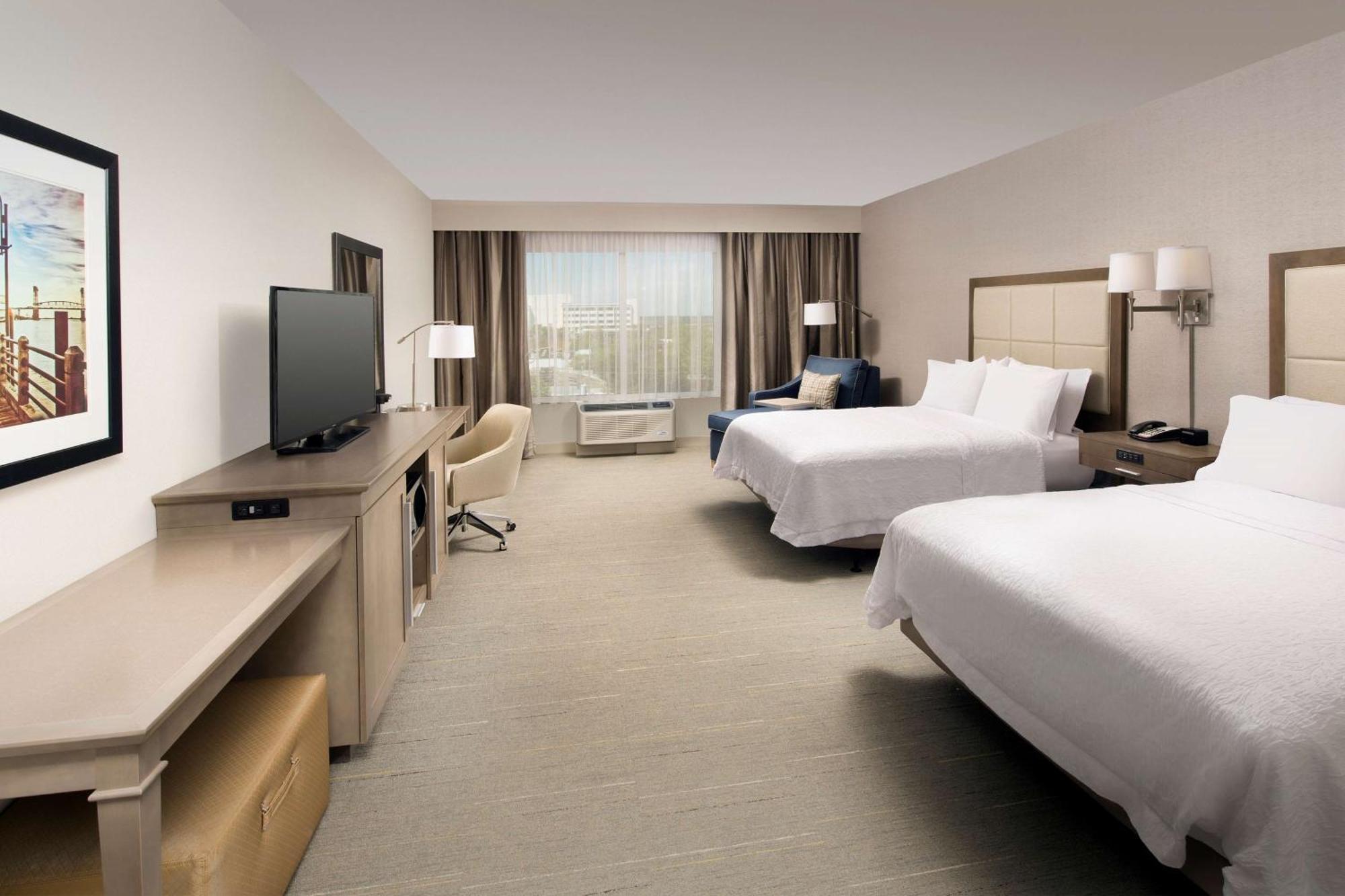 Hampton Inn Wilmington Downtown Εξωτερικό φωτογραφία