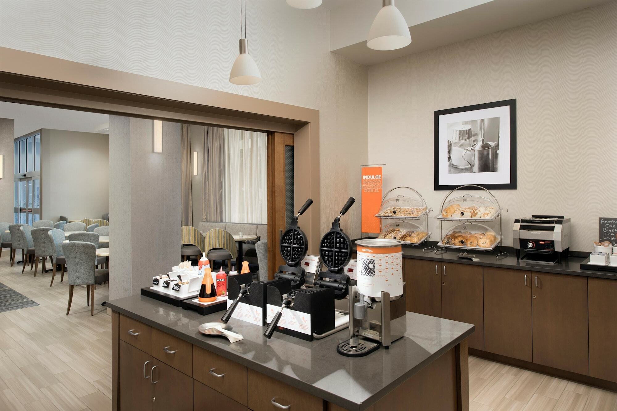 Hampton Inn Wilmington Downtown Εξωτερικό φωτογραφία